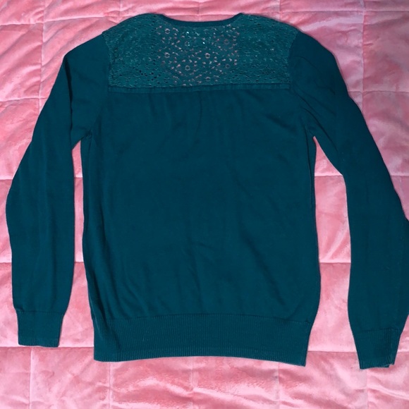 Women’s Van Heusen Sweater - Picture 7 of 11